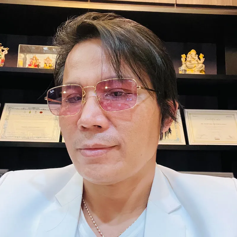 Rukkhun Clinic รักษ์คุณ คลินิกความงาม