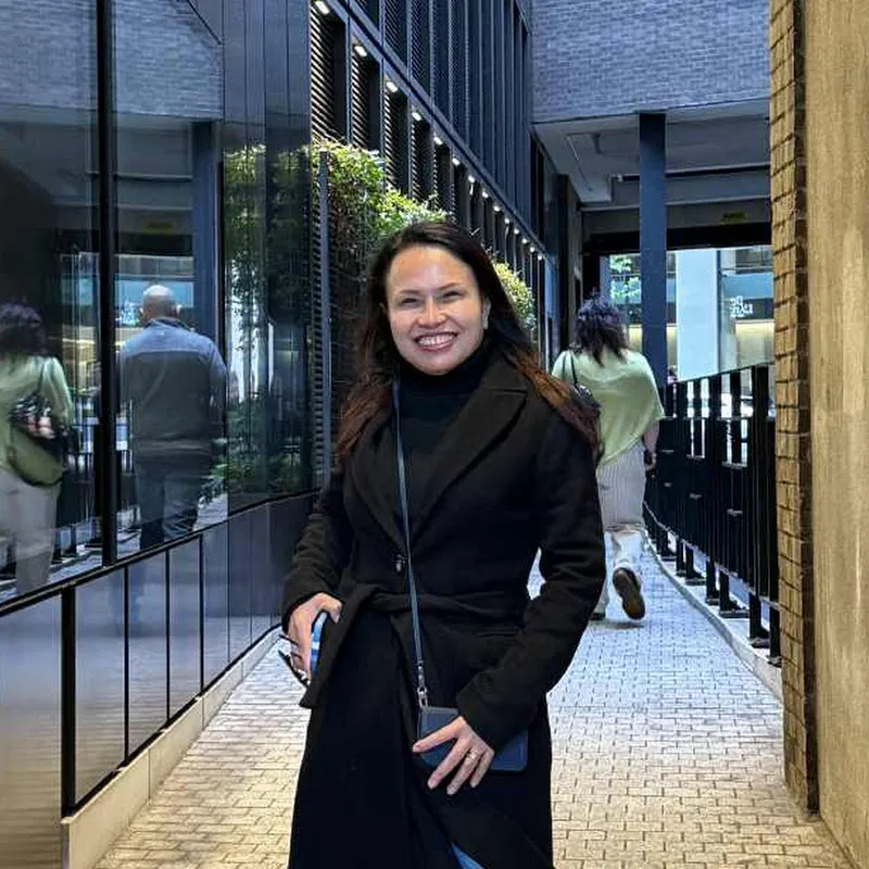 ท่องเที่ยวกับติณณา