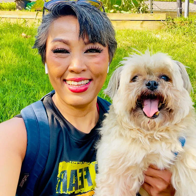 อุ๋ยทำเป็นสวย Wee beauty 