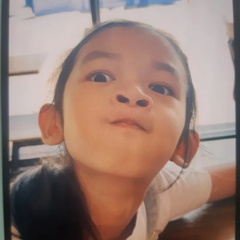 น้องมิลิน สอนวาดรูป